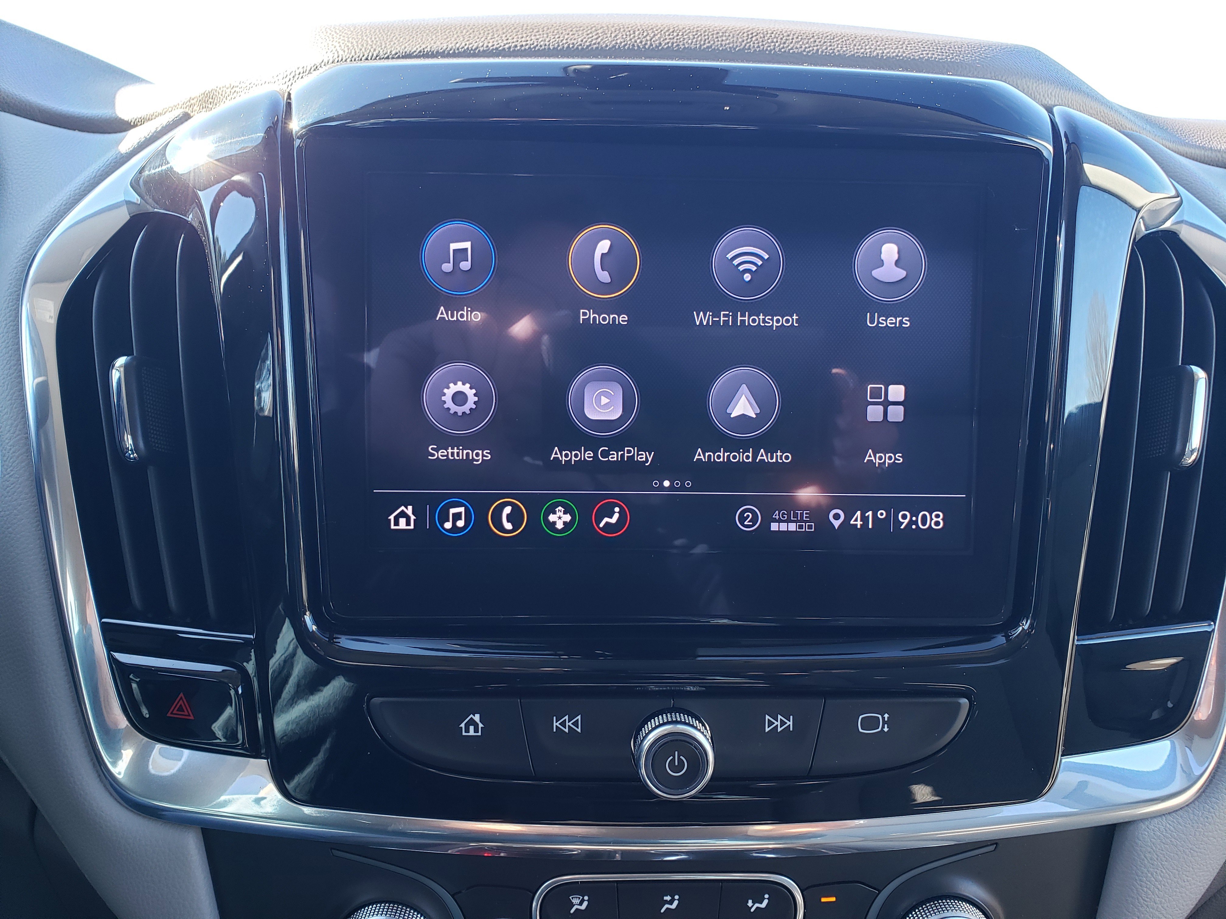 Used 2020 Chevrolet Traverse LT image 22