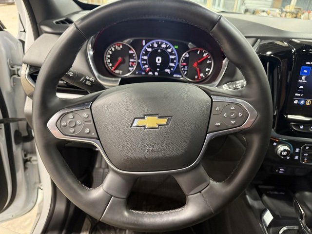 Used 2023 Chevrolet Traverse Premier image 13