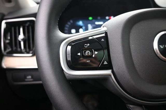 Used 2026 Volvo XC90 B6 Plus w/ Protection Package AWD/4WD image 15