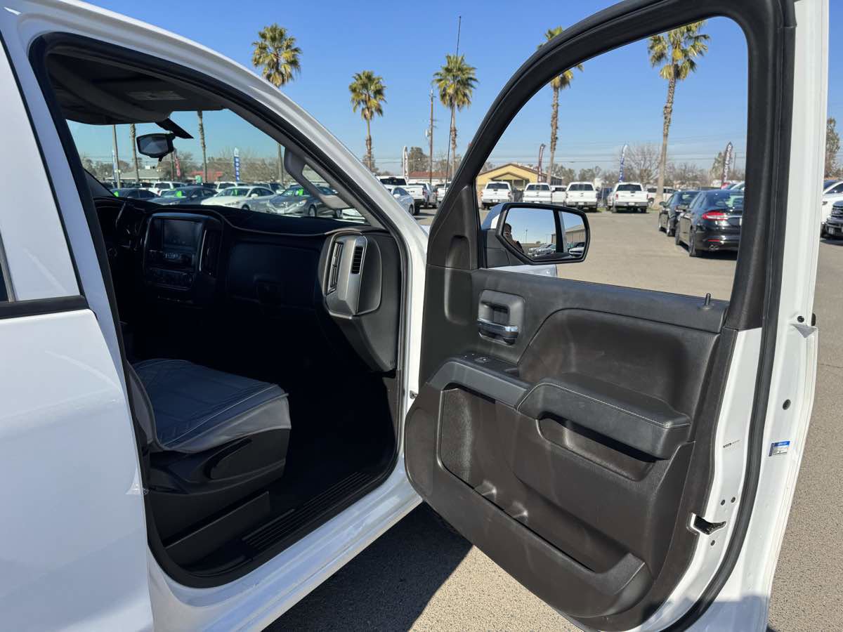 Used 2018 Chevrolet Silverado 1500 LT w/ All Star Edition image 14