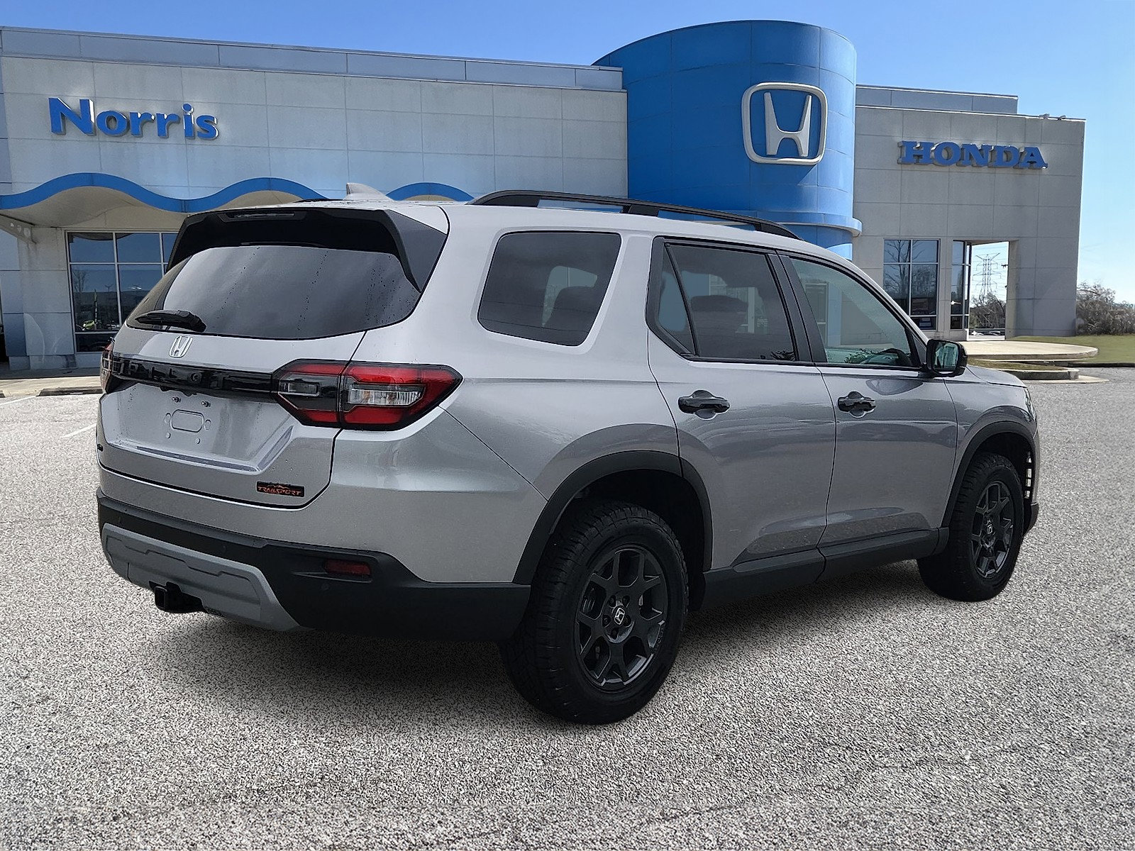 New 2025 Honda Pilot TrailSport image 4