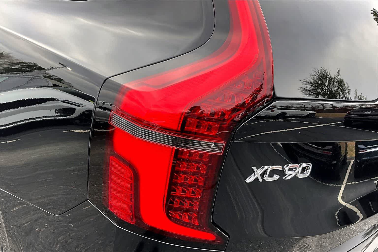 New 2026 Volvo XC90 B6 Ultra w/ Protection Package AWD/4WD image 5