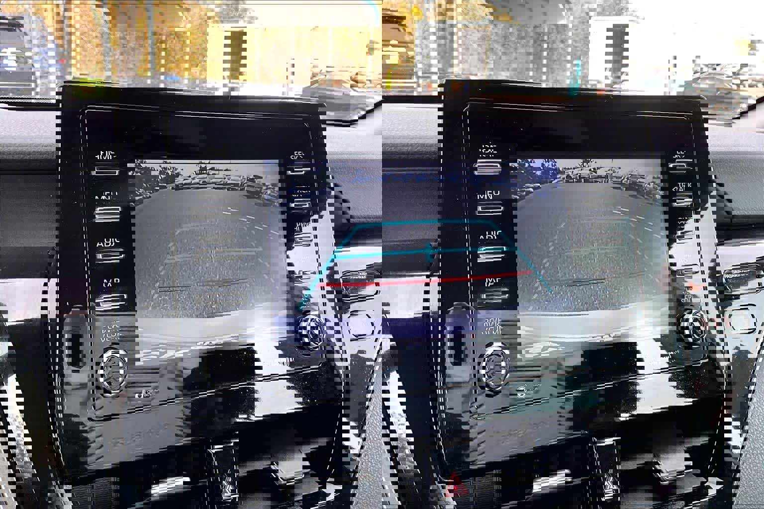 Certified 2021 Toyota Camry SE image 27