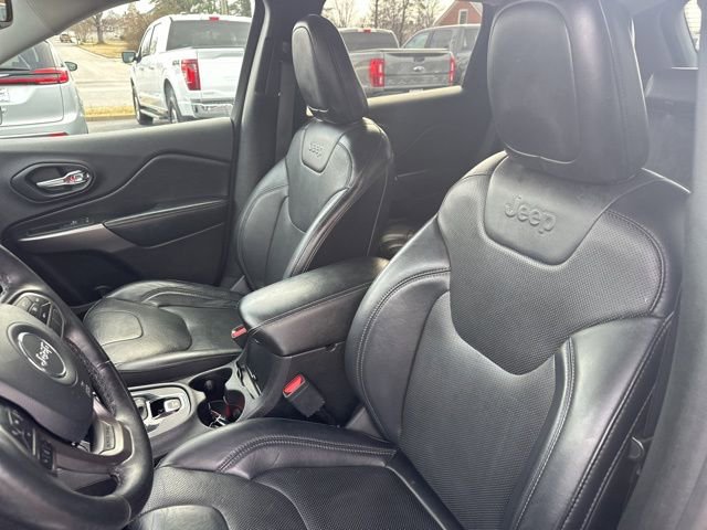 Used 2019 Jeep Cherokee Limited image 13