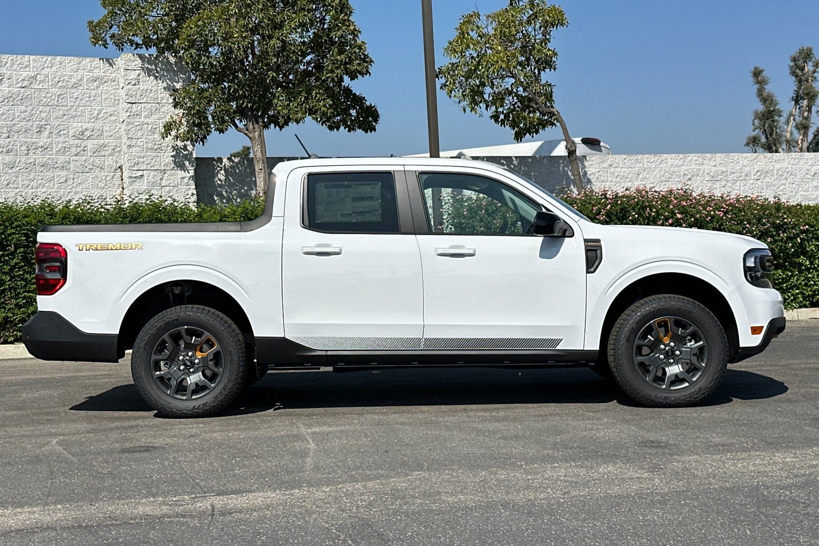 New 2024 Ford Maverick Tremor w/ Tremor Off-Road Package image 3