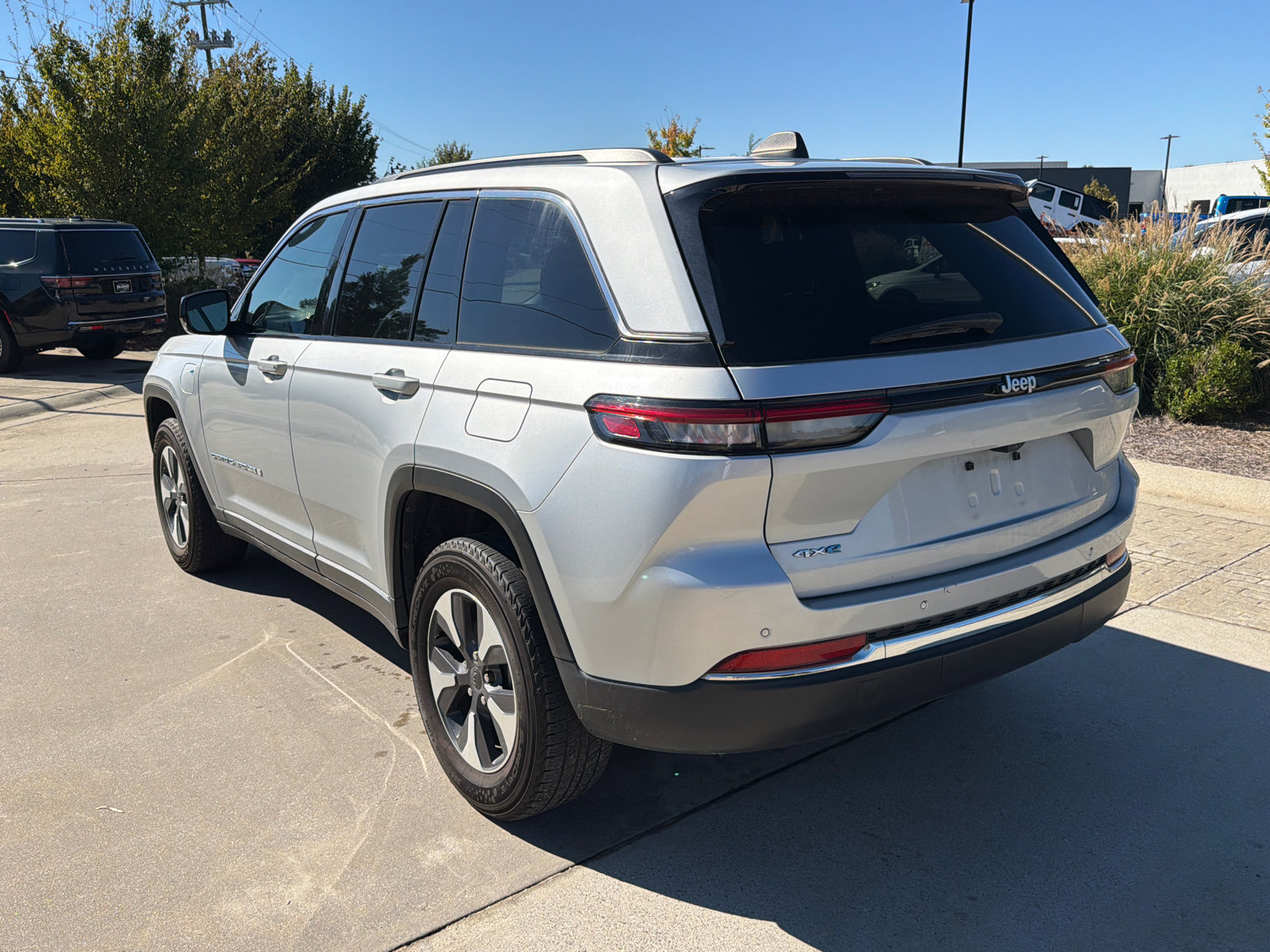 Used 2024 Jeep Grand Cherokee Limited 4xe AWD/4WD image 10