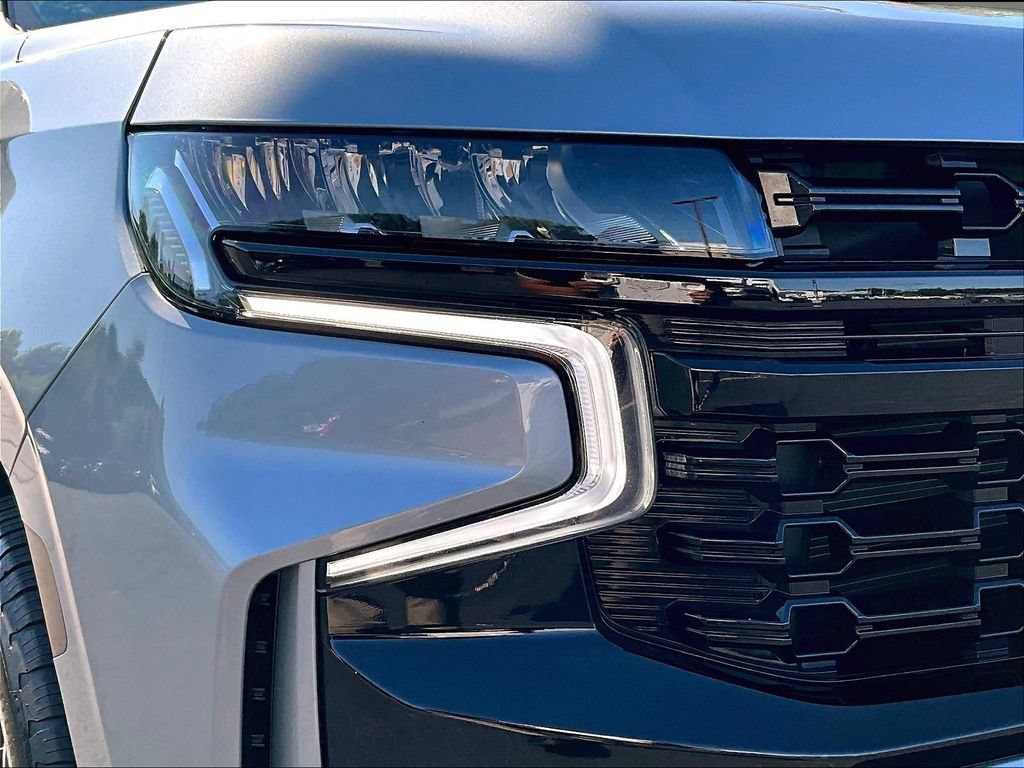 Used 2024 Chevrolet Tahoe Z71 w/ Luxury Package AWD/4WD image 34