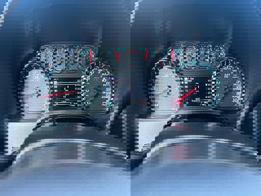 Used 2018 Chevrolet Silverado 1500 LT w/ All Star Edition image 12