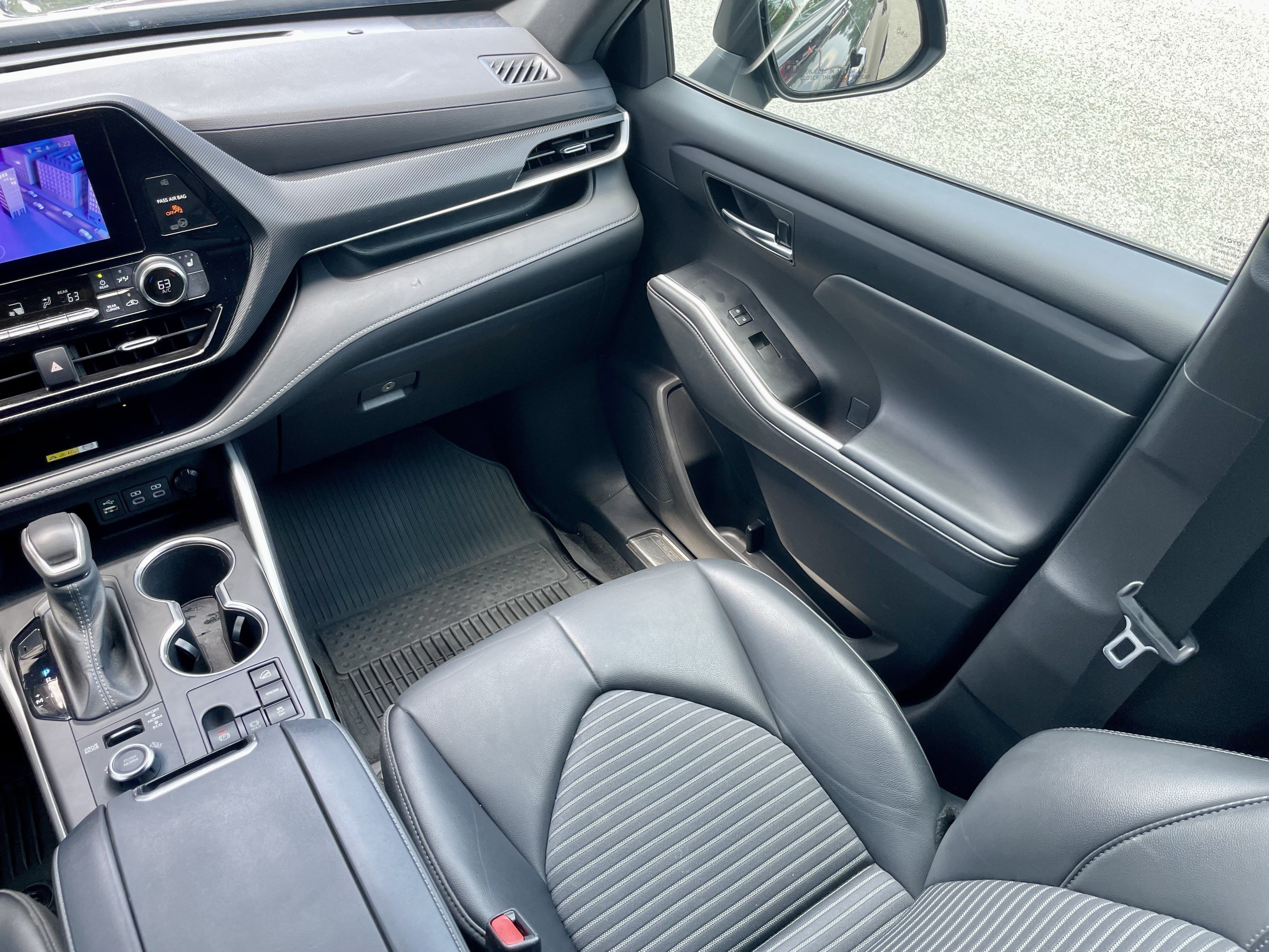 Used 2023 Toyota Highlander XSE AWD/4WD image 18