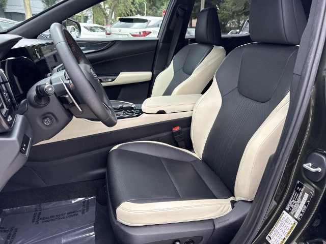 Certified 2023 Lexus NX 250 FWD w/ Towing Package (2000 Lbs) image 11