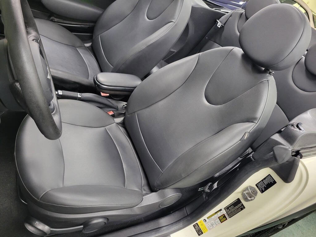 Used 2013 MINI Cooper Convertible image 22