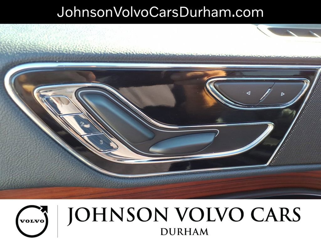 Used 2024 Lincoln Navigator L 4WD image 12