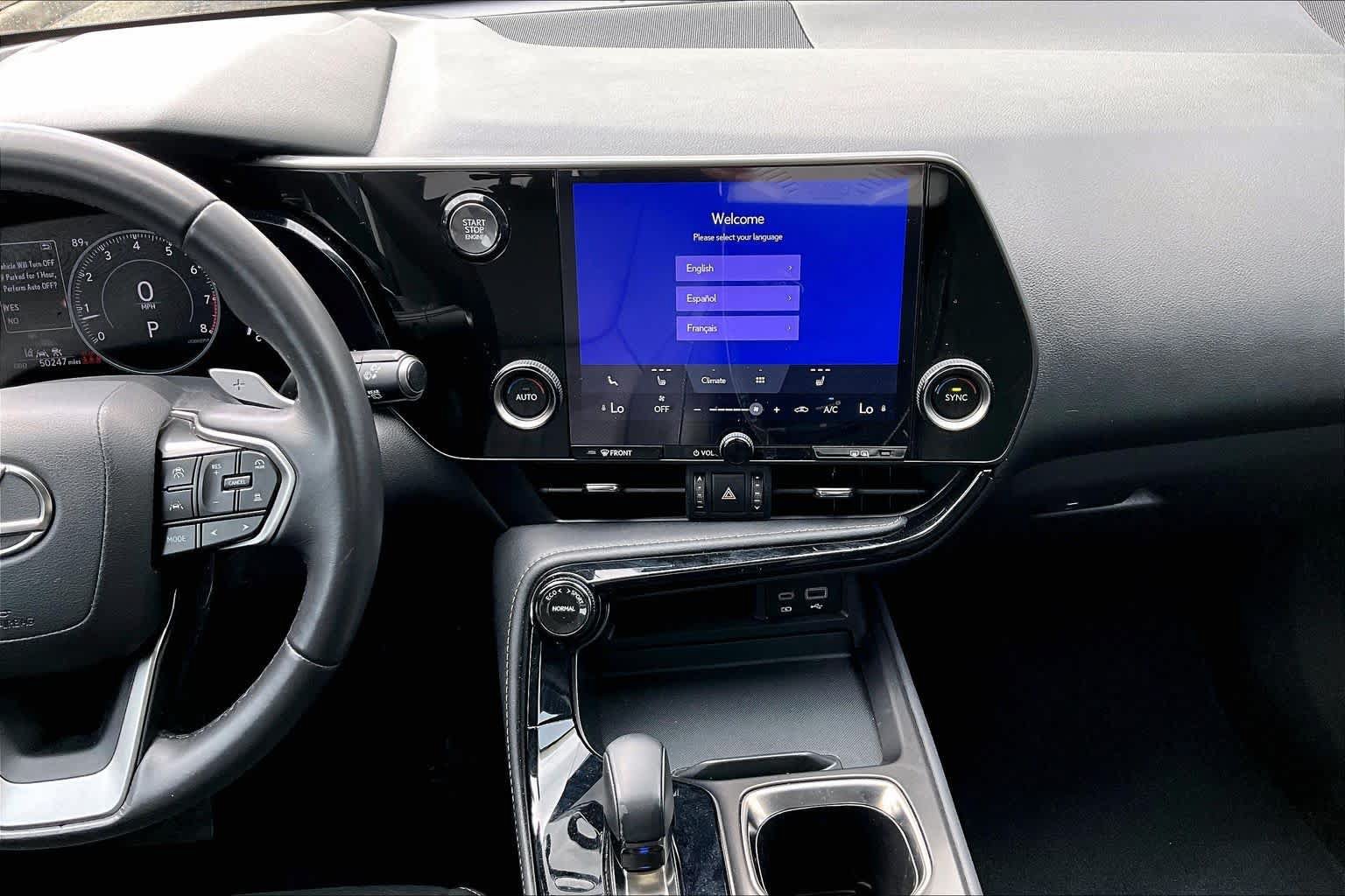 Used 2024 Lexus NX 250 FWD w/ Towing Package (2000 Lbs) image 7