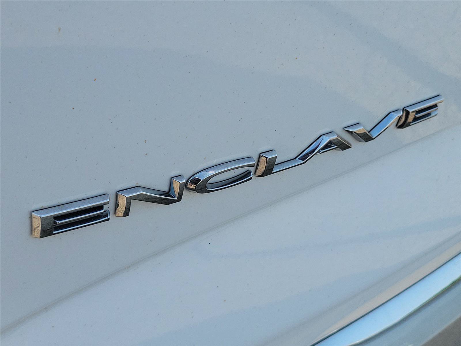 Used 2023 Buick Enclave Essence w/ Experience Buick Package FWD image 7