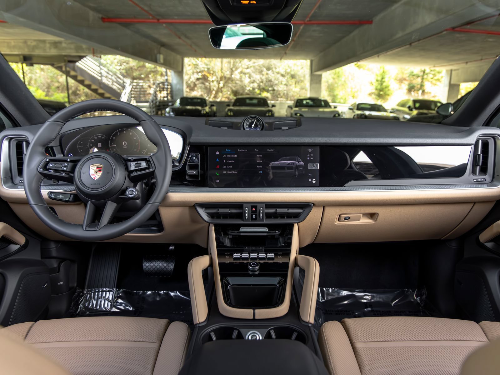 New 2026 Porsche Cayenne Coupe AWD/4WD image 40