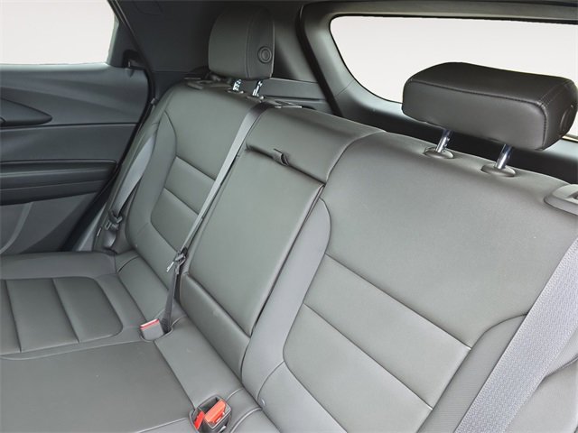 Used 2025 Chevrolet TrailBlazer ACTIV w/ Convenience Package image 13