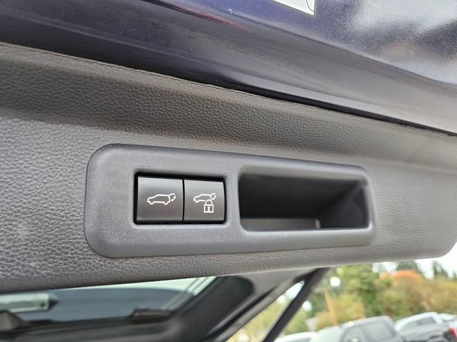 Used 2025 Toyota Sequoia Platinum AWD/4WD image 13