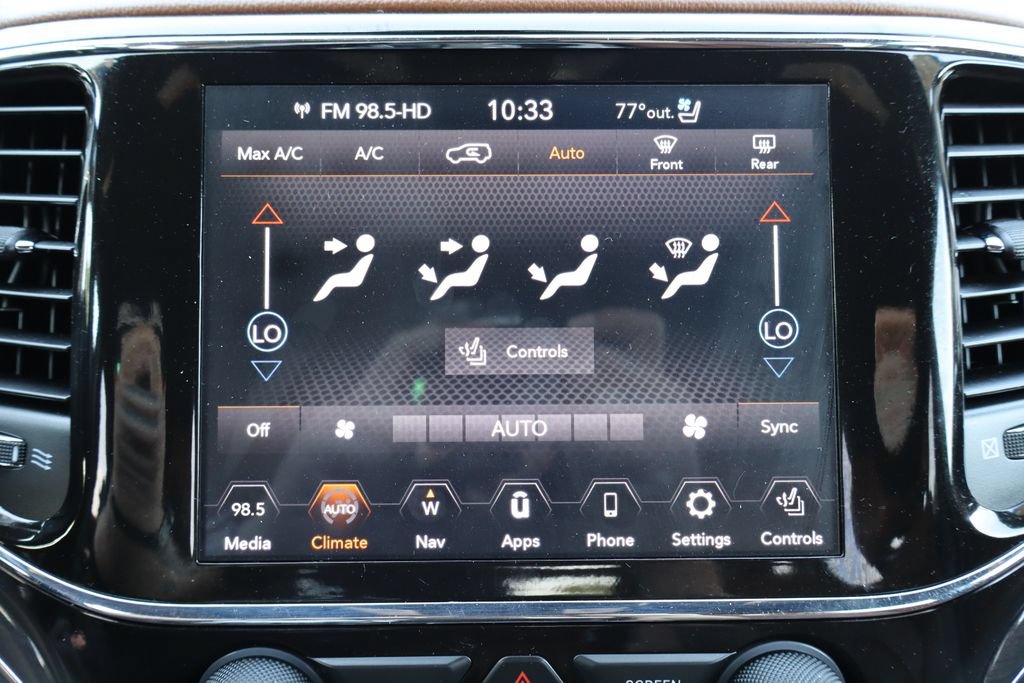 Used 2021 Jeep Grand Cherokee Overland AWD/4WD image 8