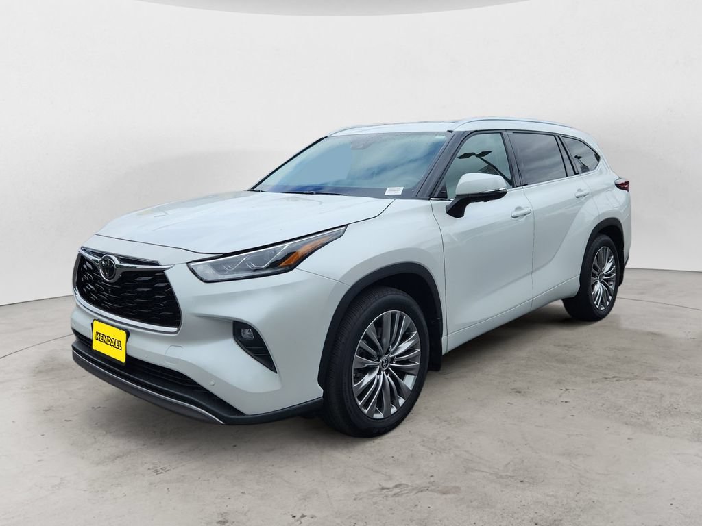 Used 2024 Toyota Highlander Platinum