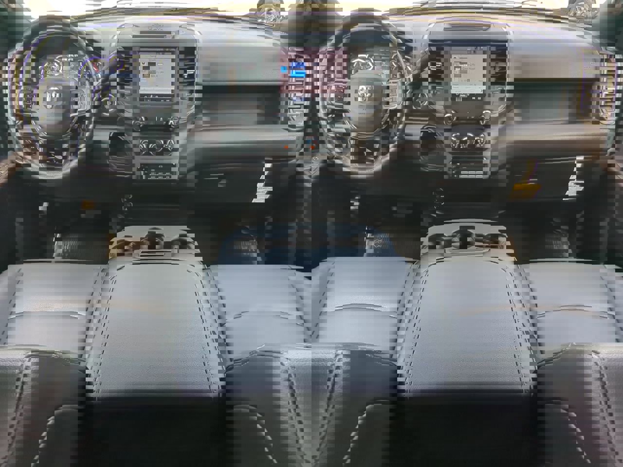 Used 2022 RAM 5500 Tradesman w/ Chrome Appearance Group image 13