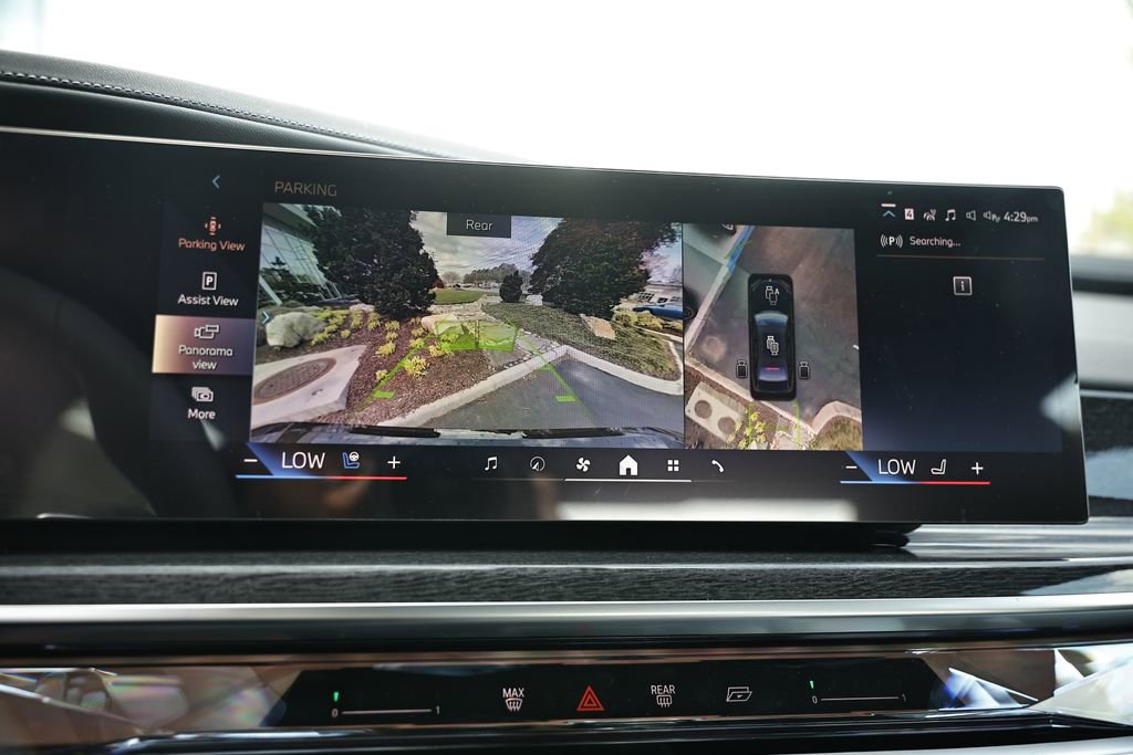 New 2026 BMW 740i w/ Executive Package image 40