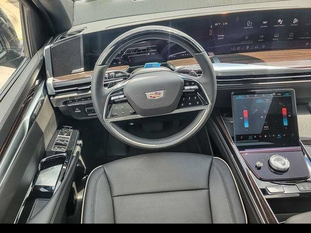 New 2026 Cadillac Escalade ESV Luxury w/ Touring Package AWD/4WD image 15