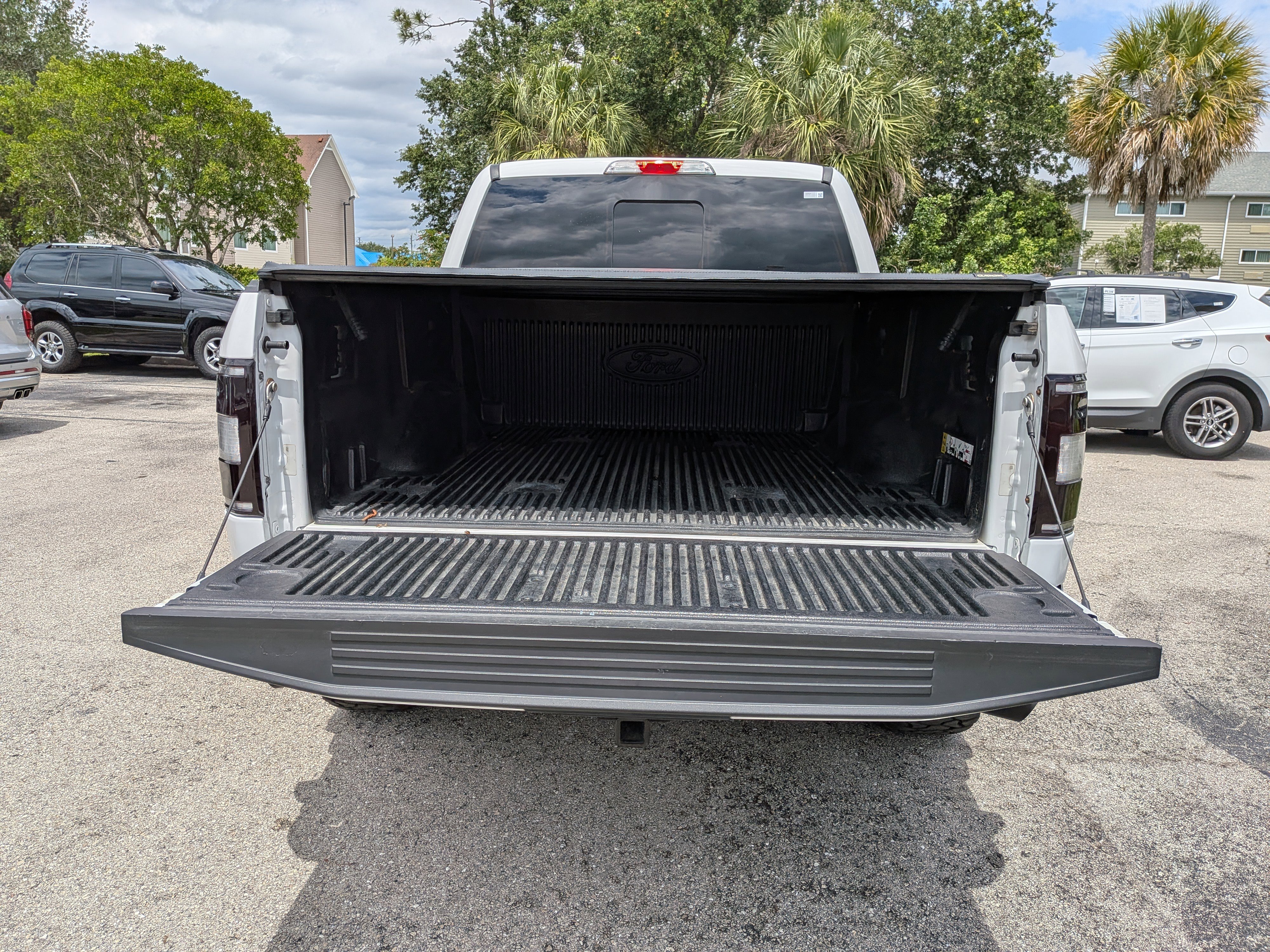 Used 2019 Ford F150 XLT w/ Equipment Group 302A Luxury RWD image 13