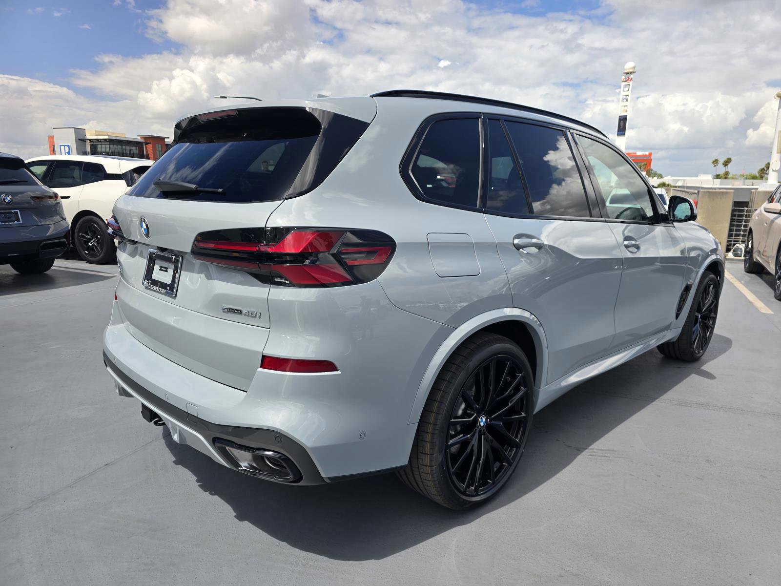 New 2026 BMW X5 sDrive40i w/ M Sport Package image 55
