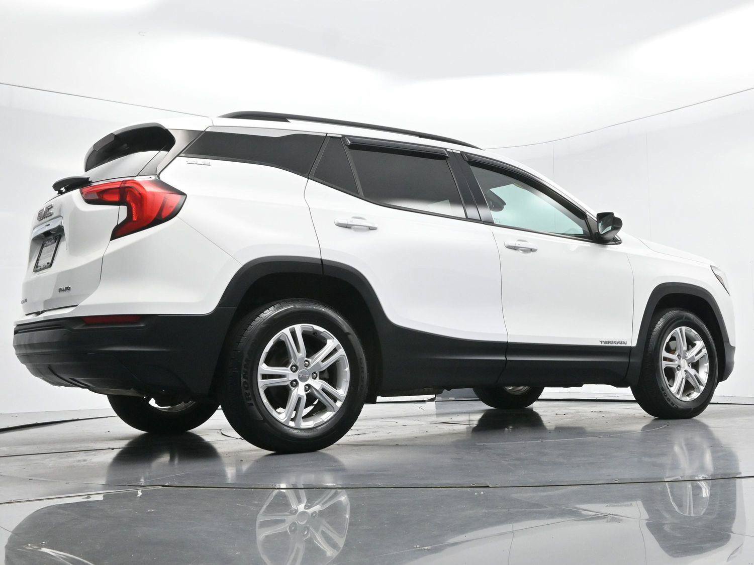 Used 2020 GMC Terrain SLE w/ Driver Convenience Package AWD/4WD image 50