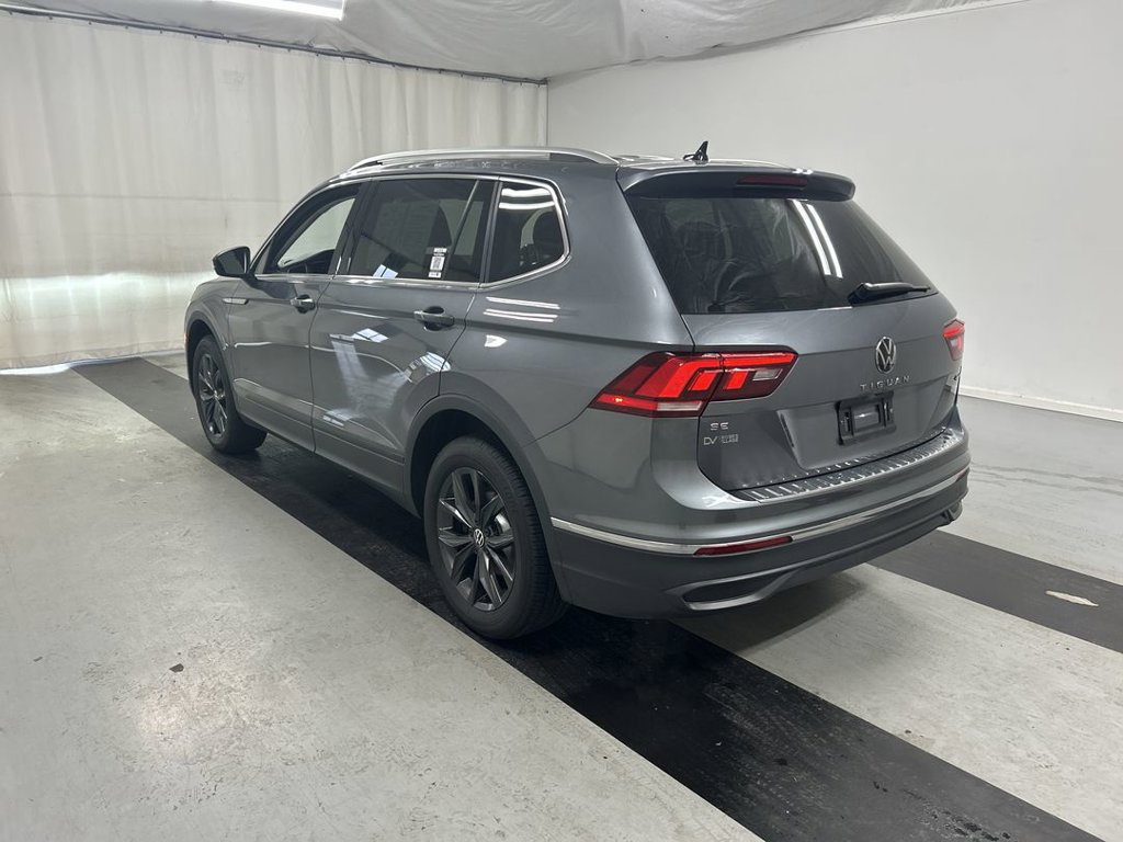 Certified 2024 Volkswagen Tiguan SE w/ Panoramic Sunroof Package AWD/4WD image 7