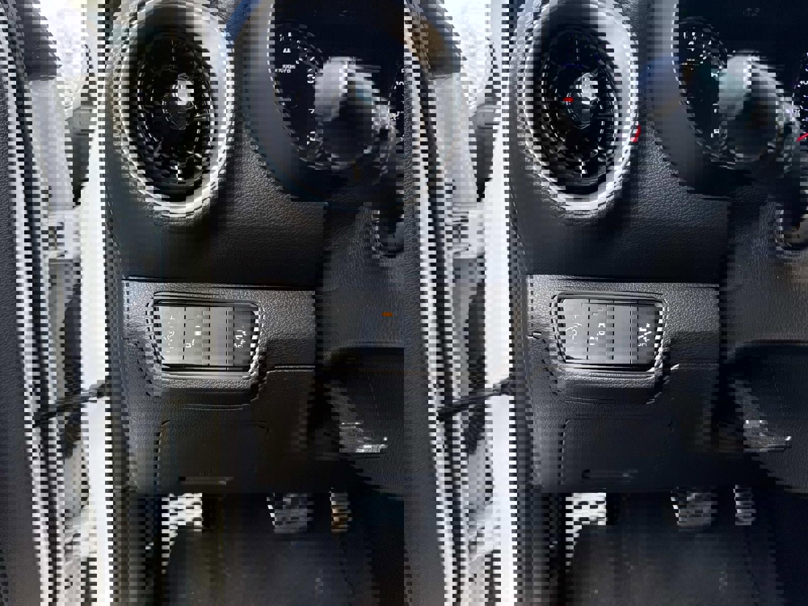 Used 2023 Kia Forte GT w/ GT2 Package image 21