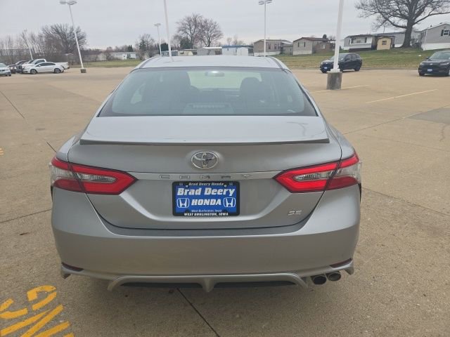 Used 2018 Toyota Camry SE image 7