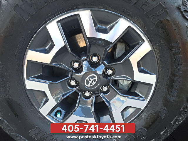 Used 2023 Toyota Tacoma TRD Off-Road AWD/4WD image 34