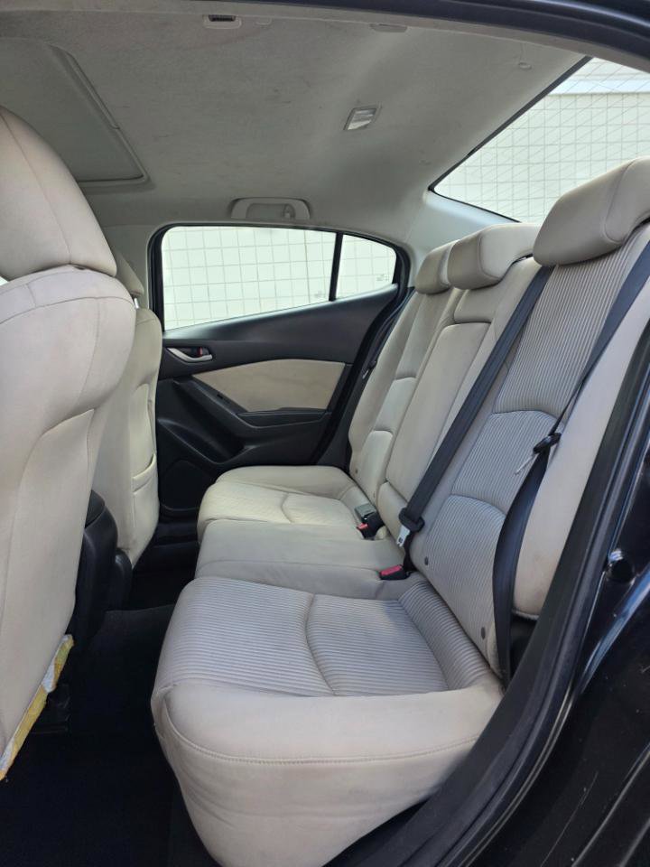 Used 2016 MAZDA MAZDA3 i Touring image 10