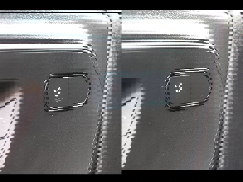 Used 2025 Mercedes-Benz Sprinter 2500 image 30