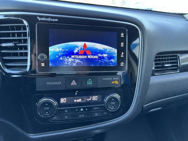 Used 2017 Mitsubishi Outlander SEL image 17