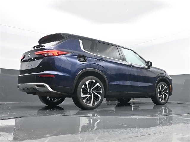 Used 2024 Mitsubishi Outlander SE image 27