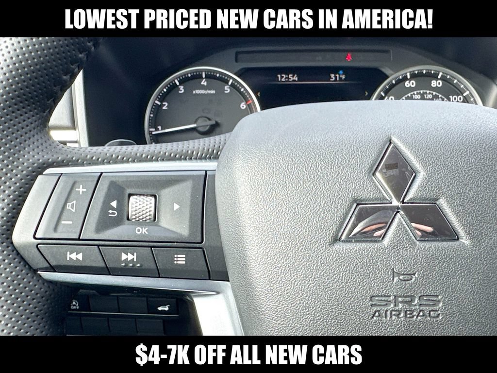 New 2026 Mitsubishi Outlander SE AWD/4WD image 13