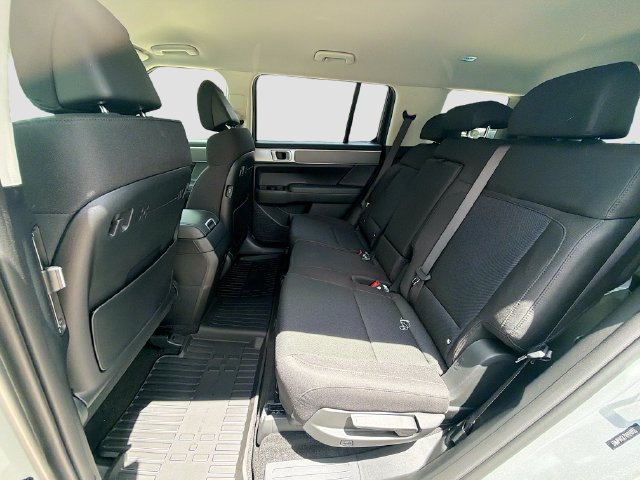 New 2027 Hyundai Santa Fe SE FWD image 23