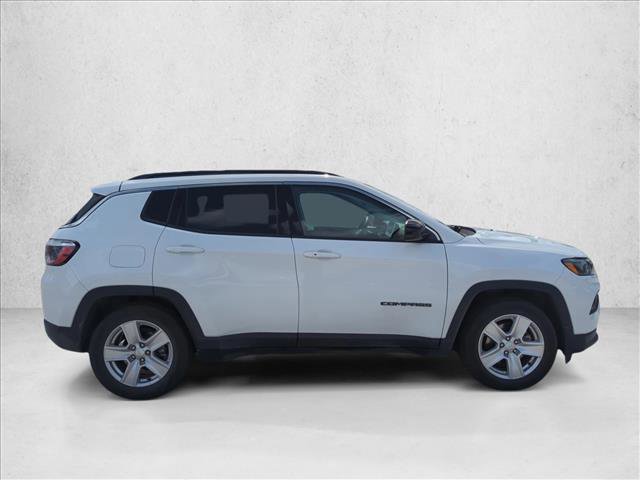 Used 2022 Jeep Compass Latitude image 4