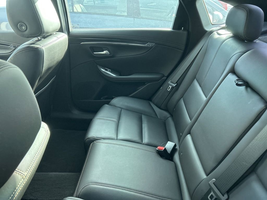 Used 2018 Chevrolet Impala LT w/ LT Leather Package FWD image 8