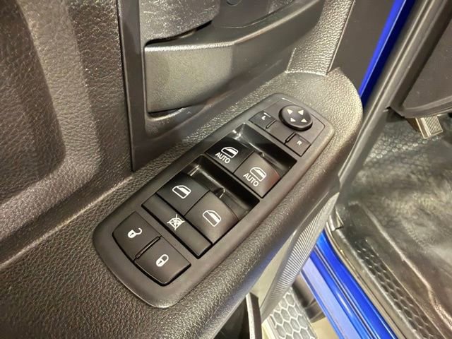 Used 2018 RAM 2500 ST AWD/4WD image 10