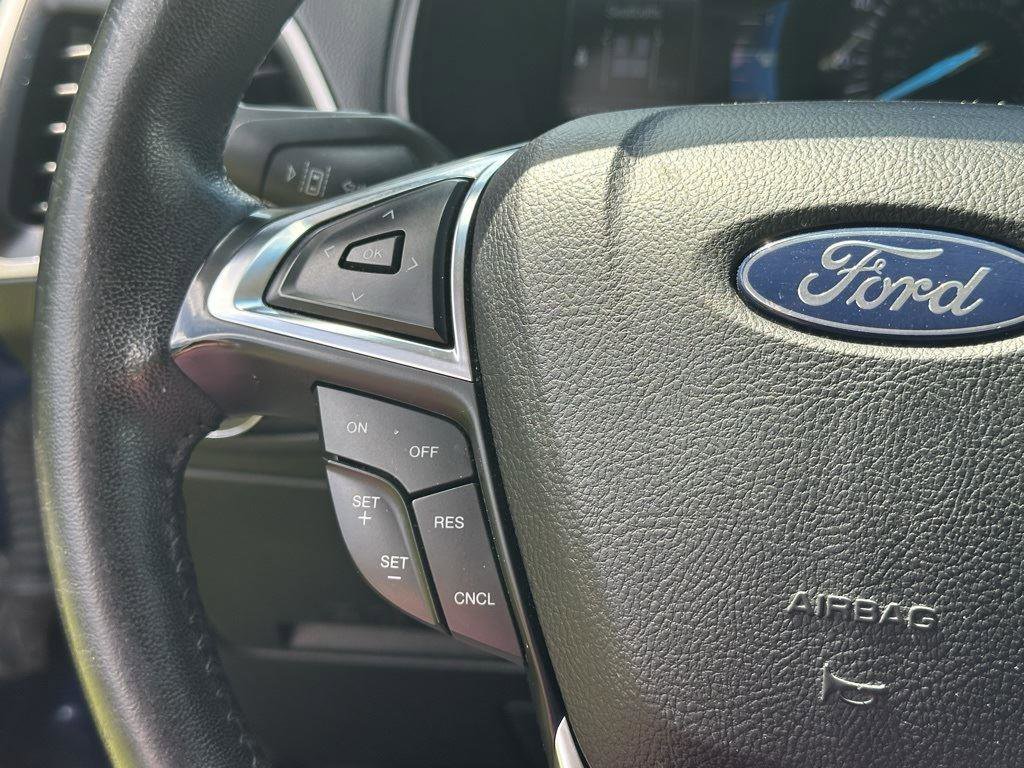 Used 2022 Ford Edge SEL image 12