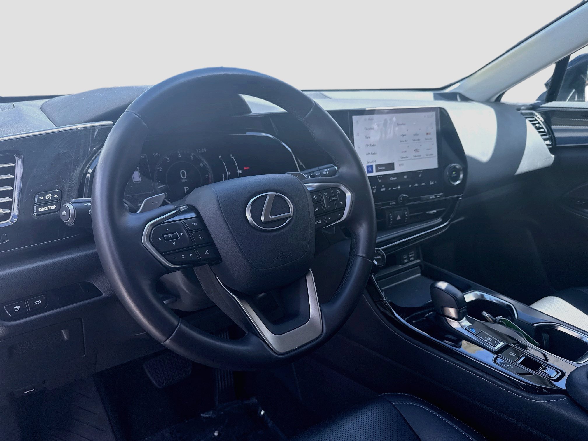 Used 2024 Lexus NX 250 FWD w/ Cold Area Package image 9