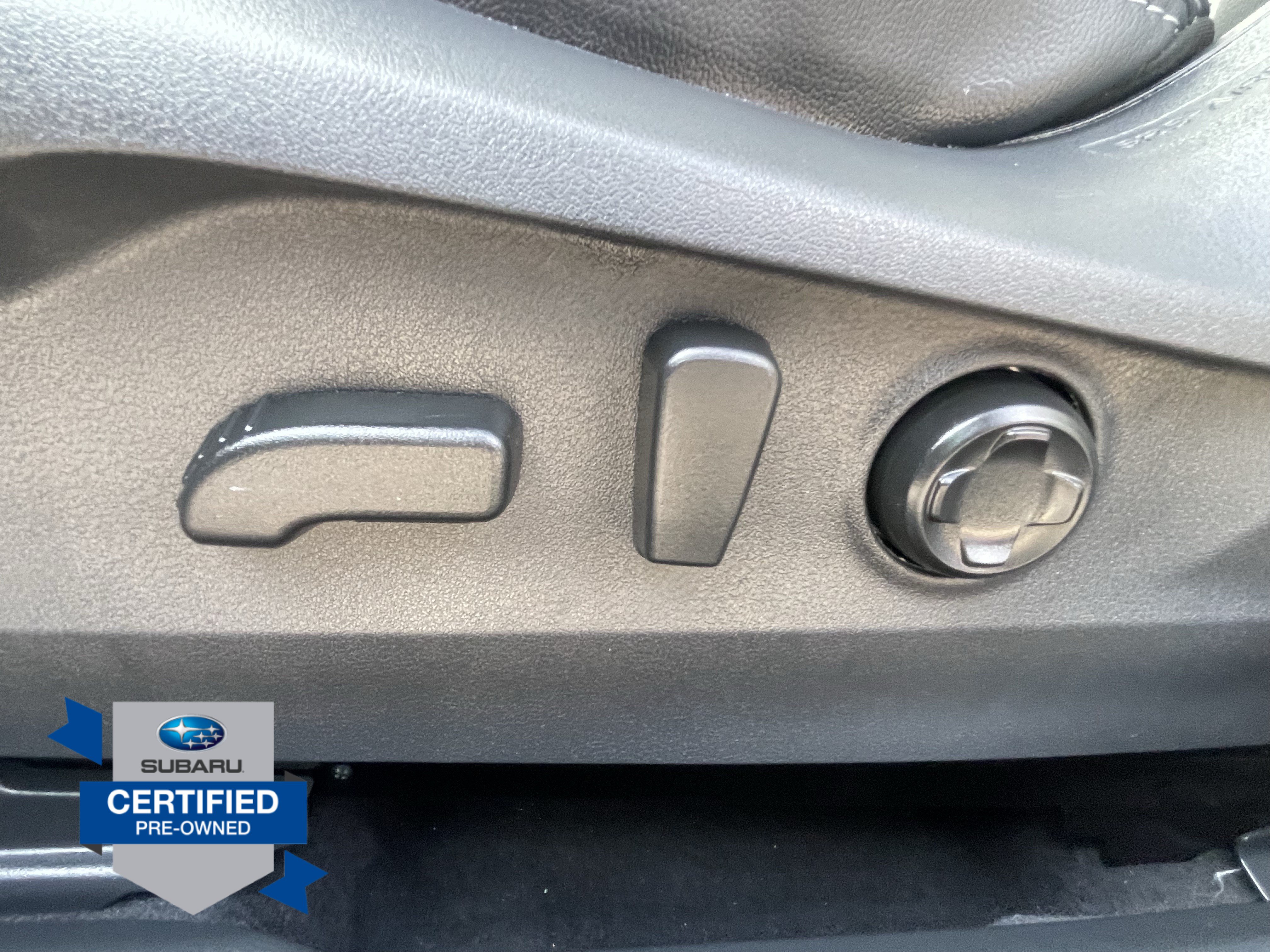 Certified 2025 Subaru Outback Limited AWD/4WD image 23