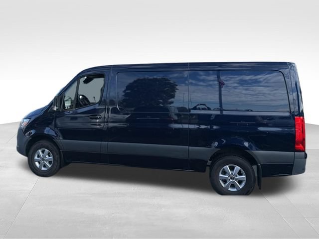 Used 2023 Mercedes-Benz Sprinter 2500 image 3