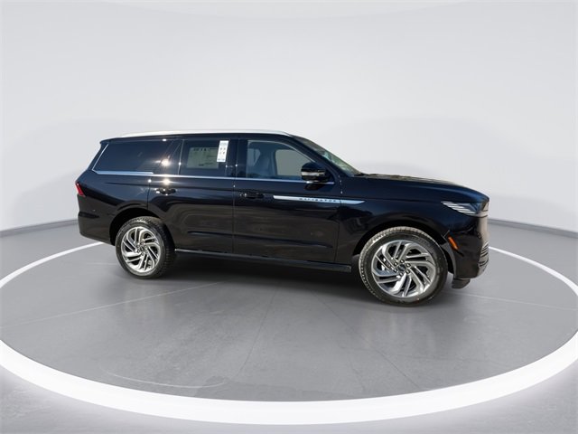 New 2025 Lincoln Navigator Reserve image 9