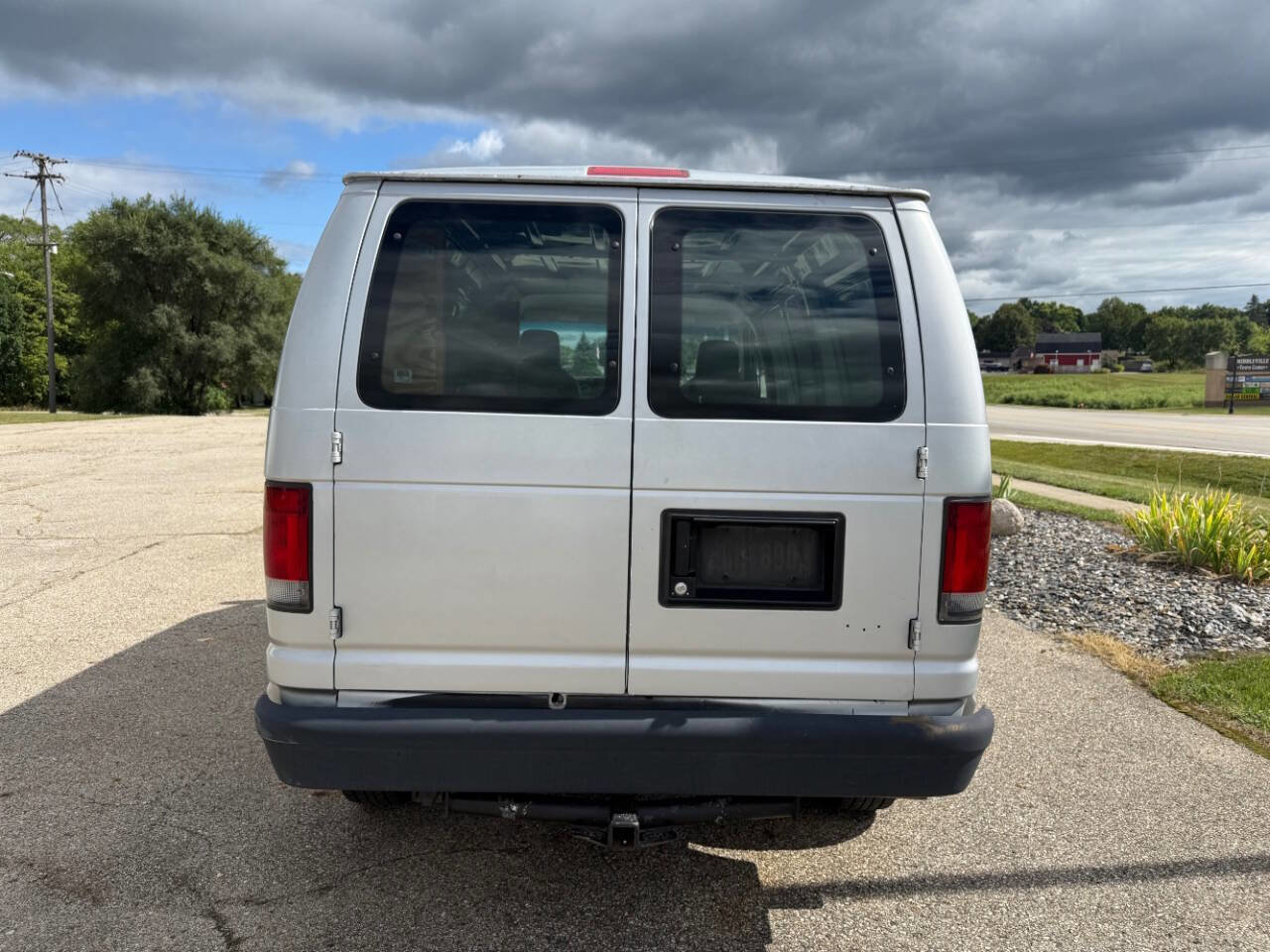 Used 2011 Ford E-250 and Econoline 250 w/ PWR Group image 4
