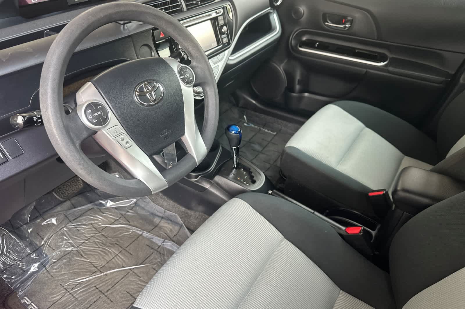 Used 2016 Toyota Prius C Two FWD image 11