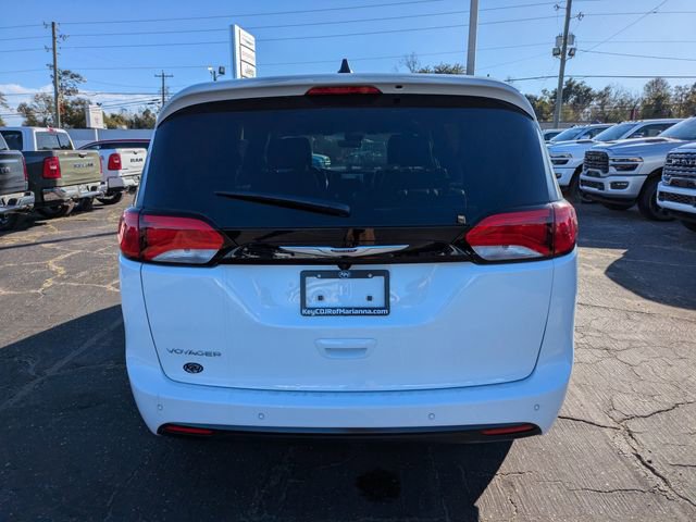 New 2026 Chrysler Voyager LX FWD image 5
